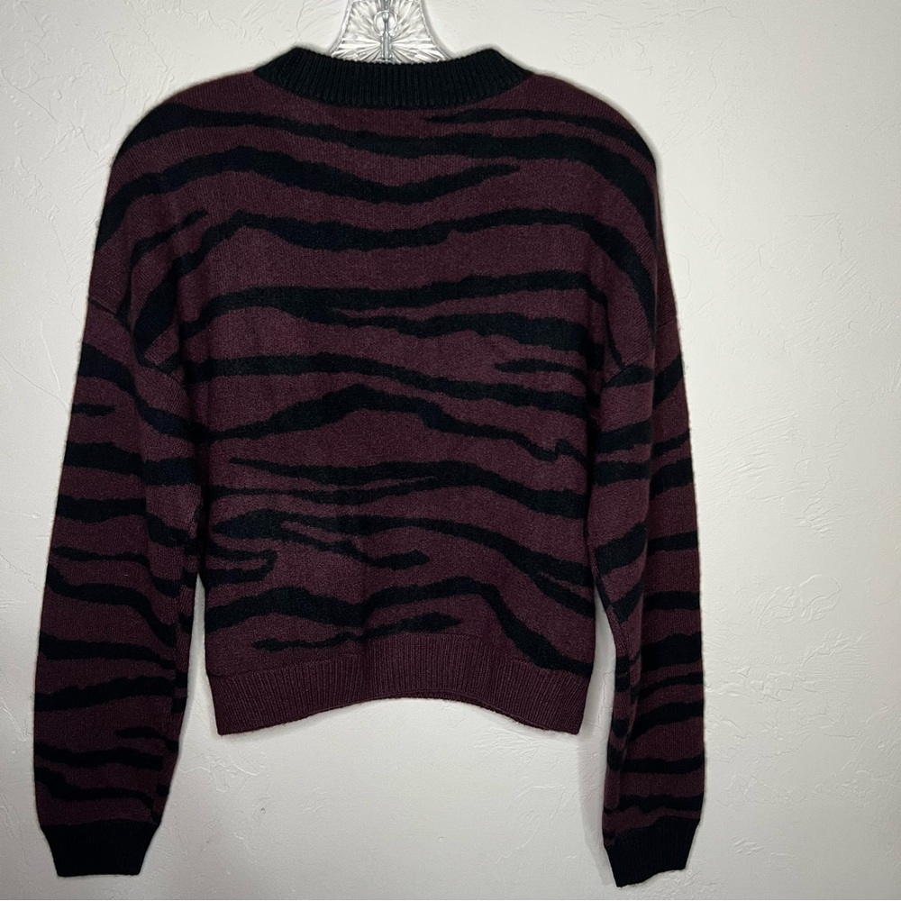 NAADAM Purple Black Tiger Print 100% Mongolian Premium Cashmere Sweater - Picture 9 of 9